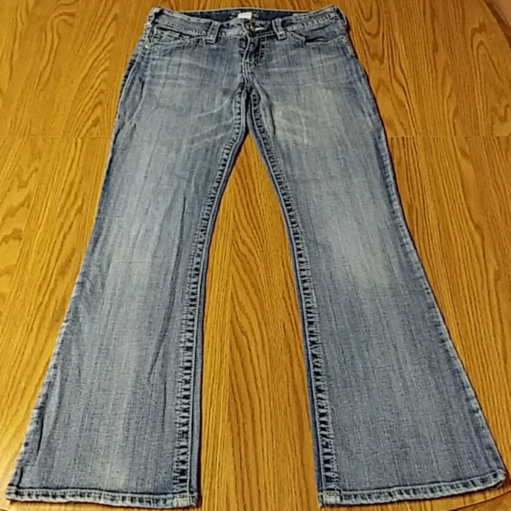 Silver Suki Light Washed Embroidered Jeans 27x29